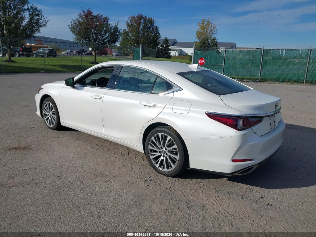 Lexus ES 2021