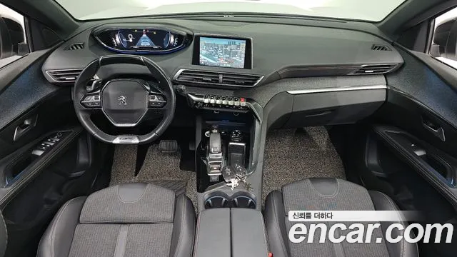 Peugeot 5008 2021