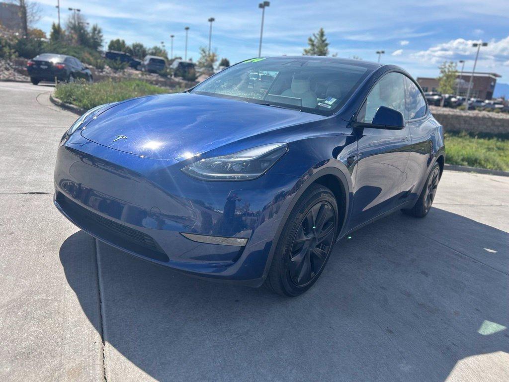 Tesla Model Y 2024