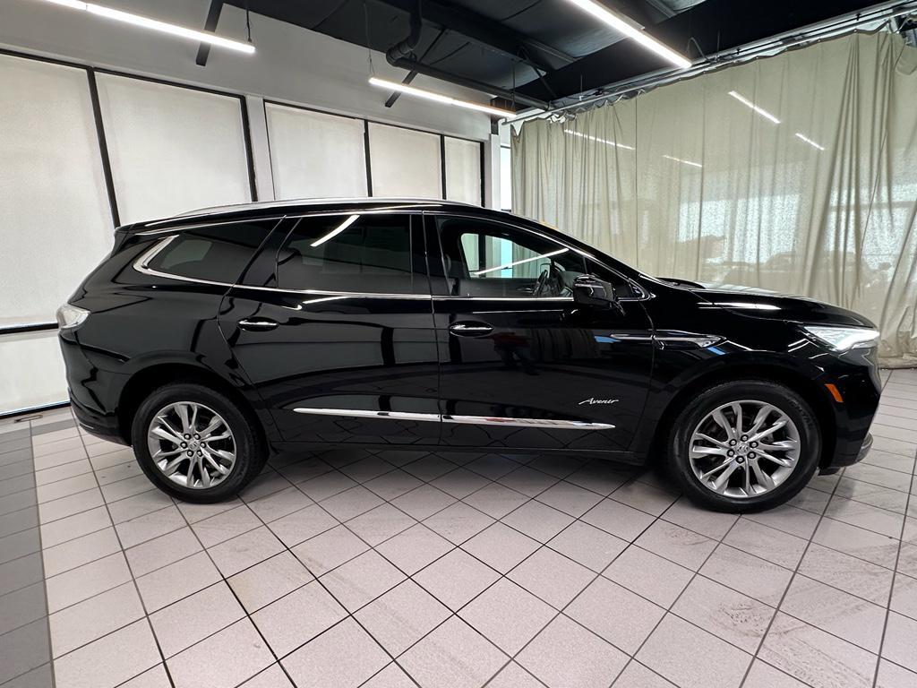 Buick Enclave 2023