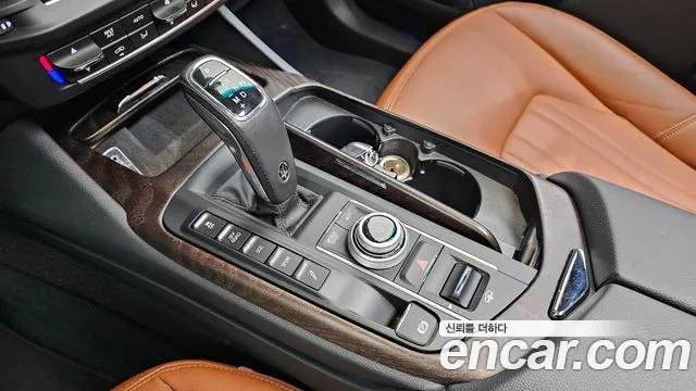 Maserati Levante 2022