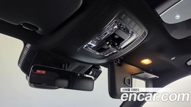 Mercedes-Benz GLB 2021