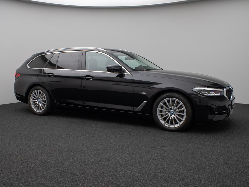 BMW 530 2021