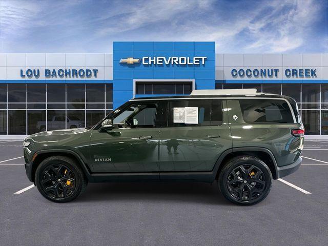 Rivian R1S 2023