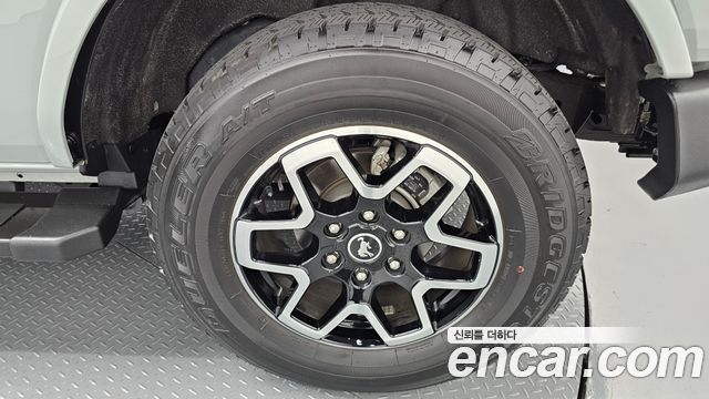Ford Bronco 2024