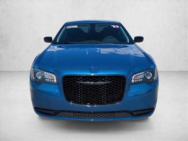 Chrysler 300 2023