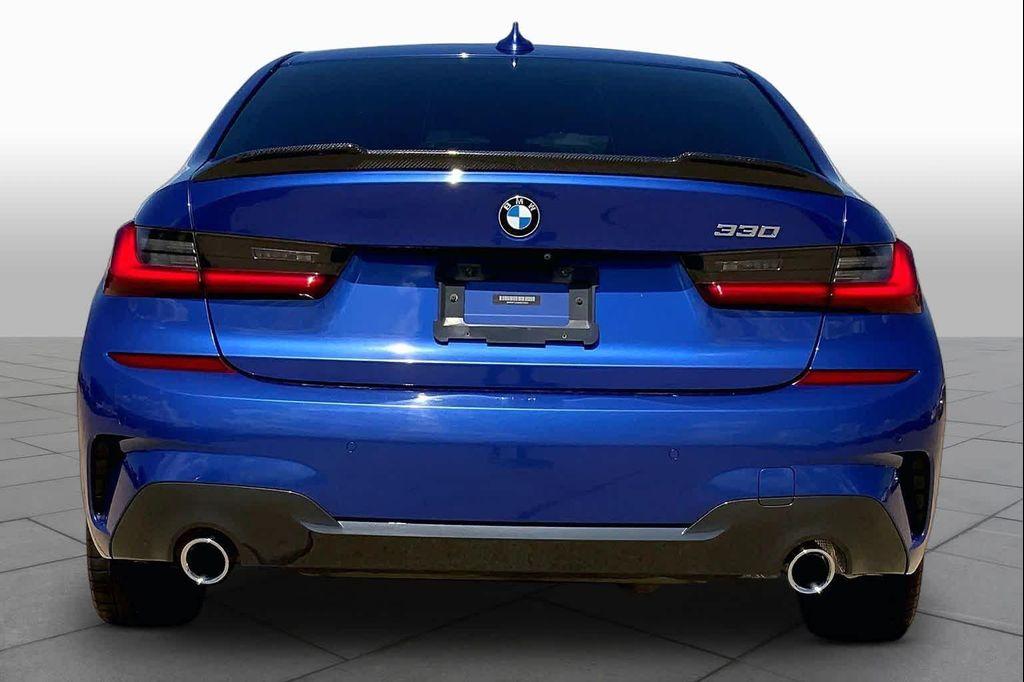 BMW 330 2021