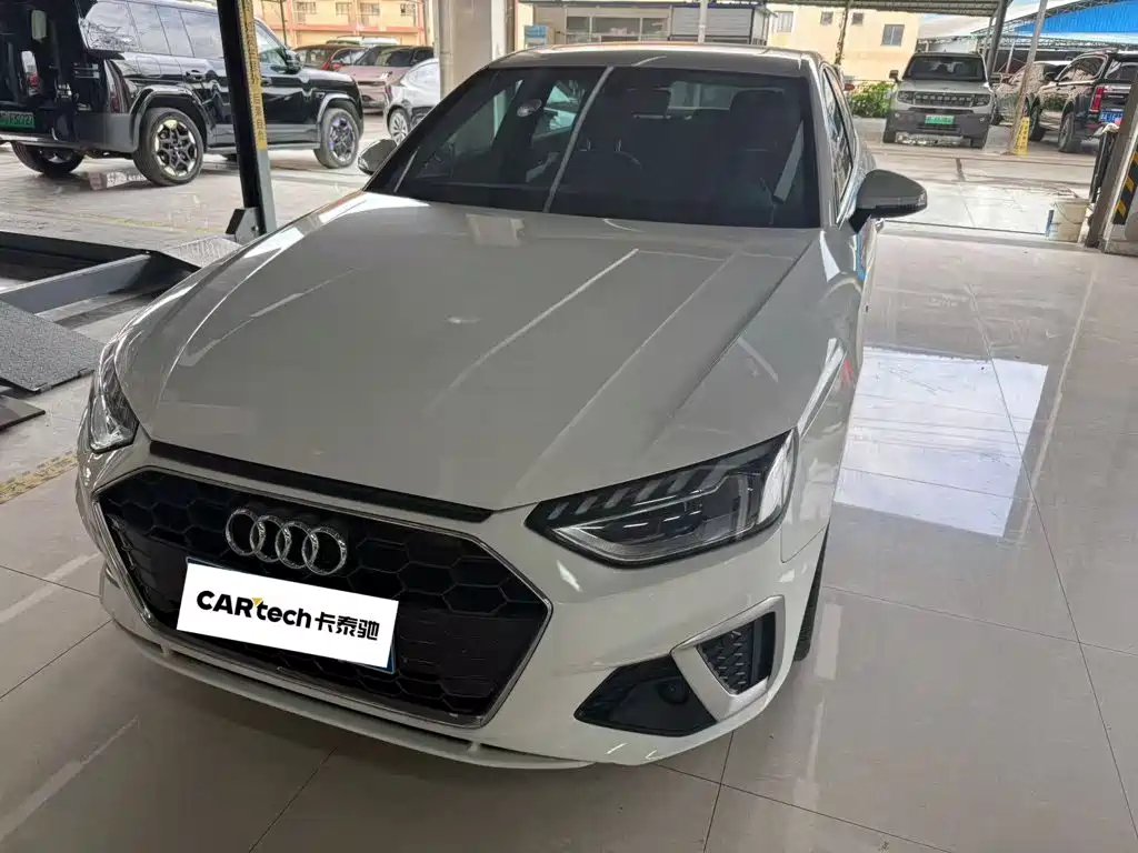 Audi A4 2022