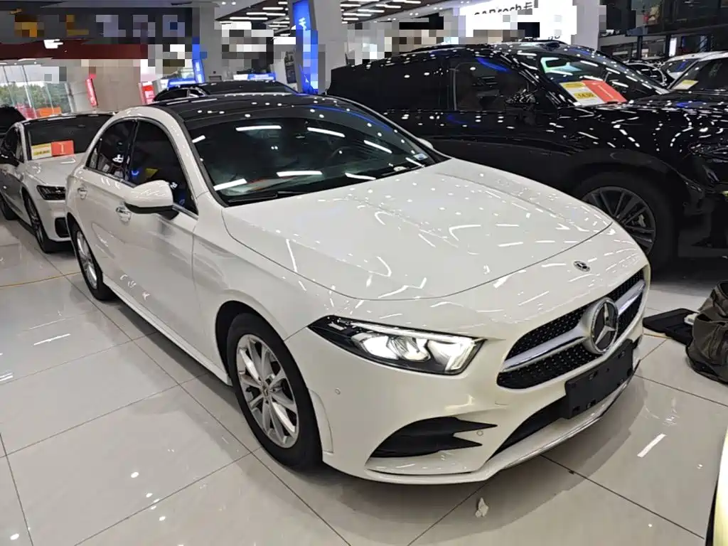 Mercedes-Benz A-Класс 2021