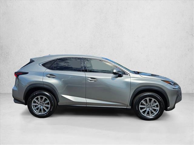 Lexus NX 300 2021