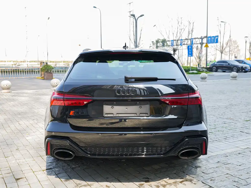 Audi RS 6 2021