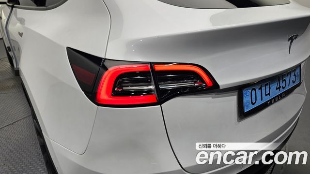 Tesla Model Y 2022
