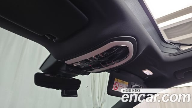Porsche Macan 2022
