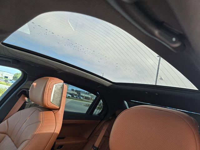 BMW i7 2024