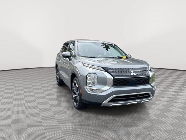 Mitsubishi Outlander 2023