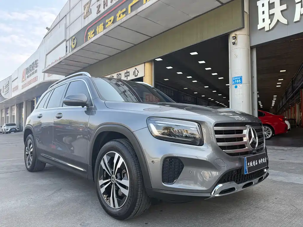 Mercedes-Benz GLB 2024