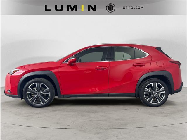Lexus UX 2023