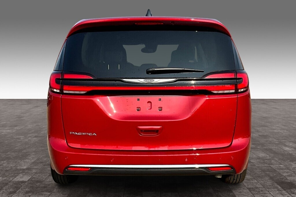 Chrysler Pacifica 2024
