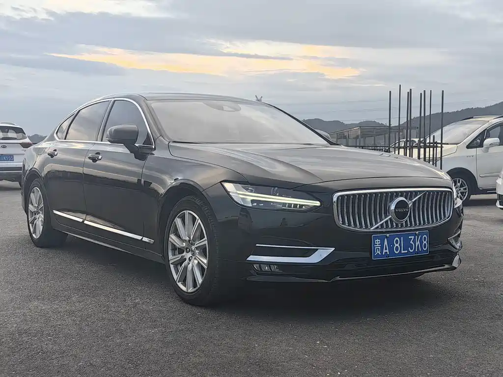 Volvo S90 2020