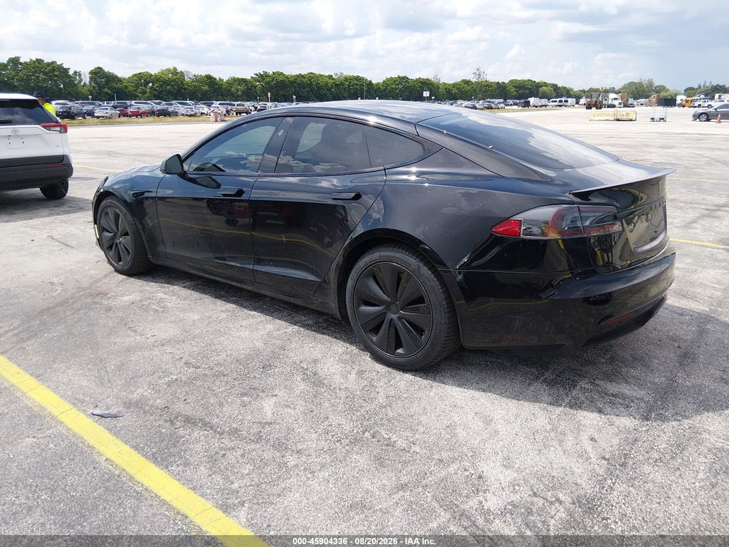 Tesla Model S 2021