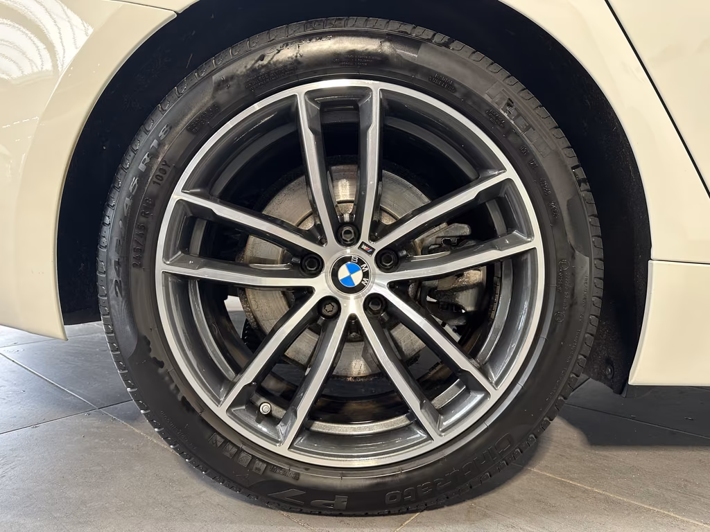 BMW 520 2023
