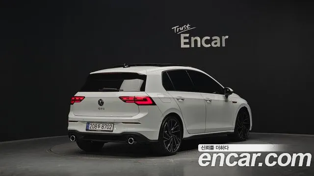 Volkswagen Golf 2024