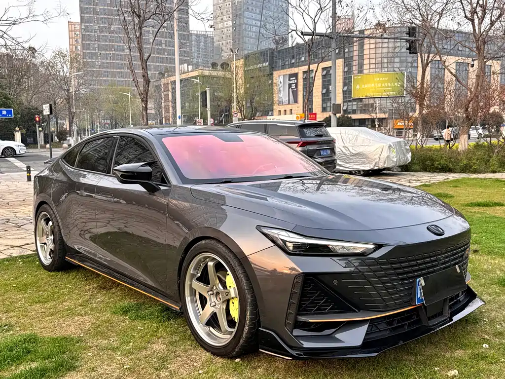 Changan UNI-V 2022