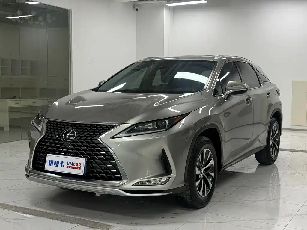 Lexus RX 2021