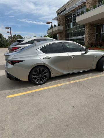 Lexus IS 2021