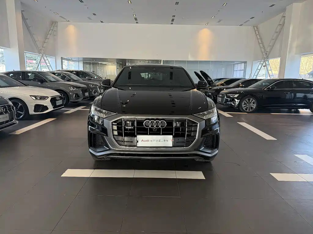 Audi Q8 2024
