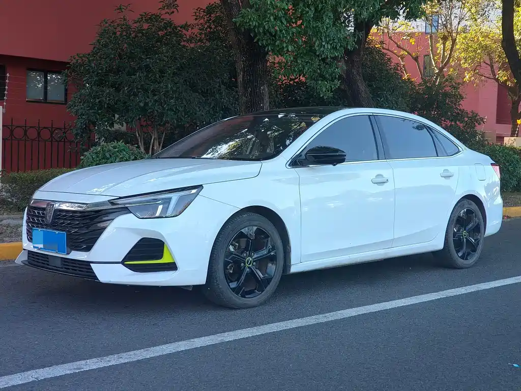 Roewe i6 Max 2020