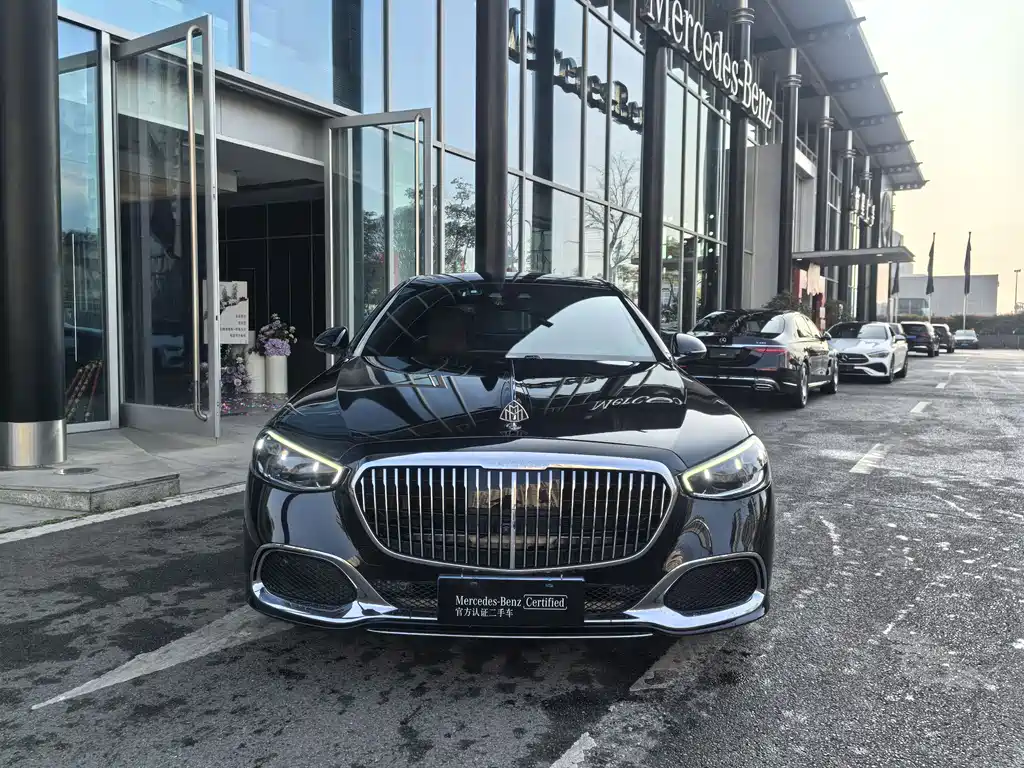 Mercedes-Benz Maybach S-Класс 2021