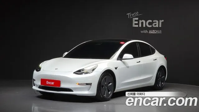 Tesla Model 3 2022