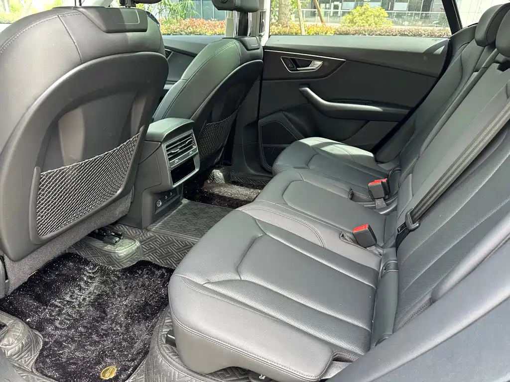 Audi Q8 2023