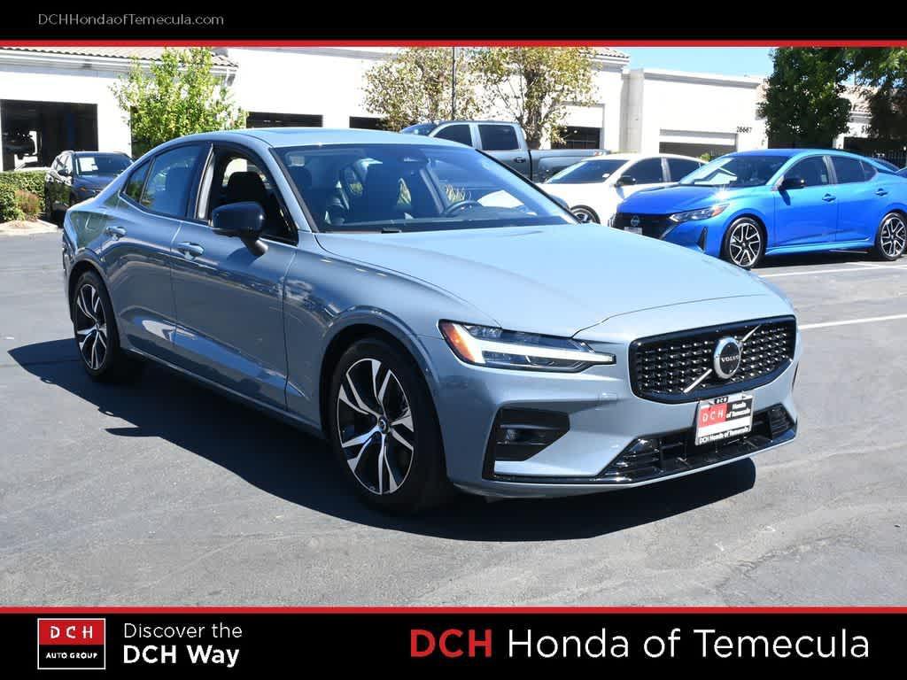 Volvo S60 2024