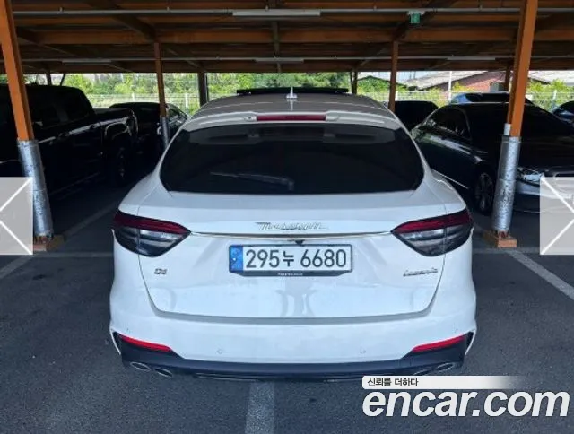 Maserati Levante 2021