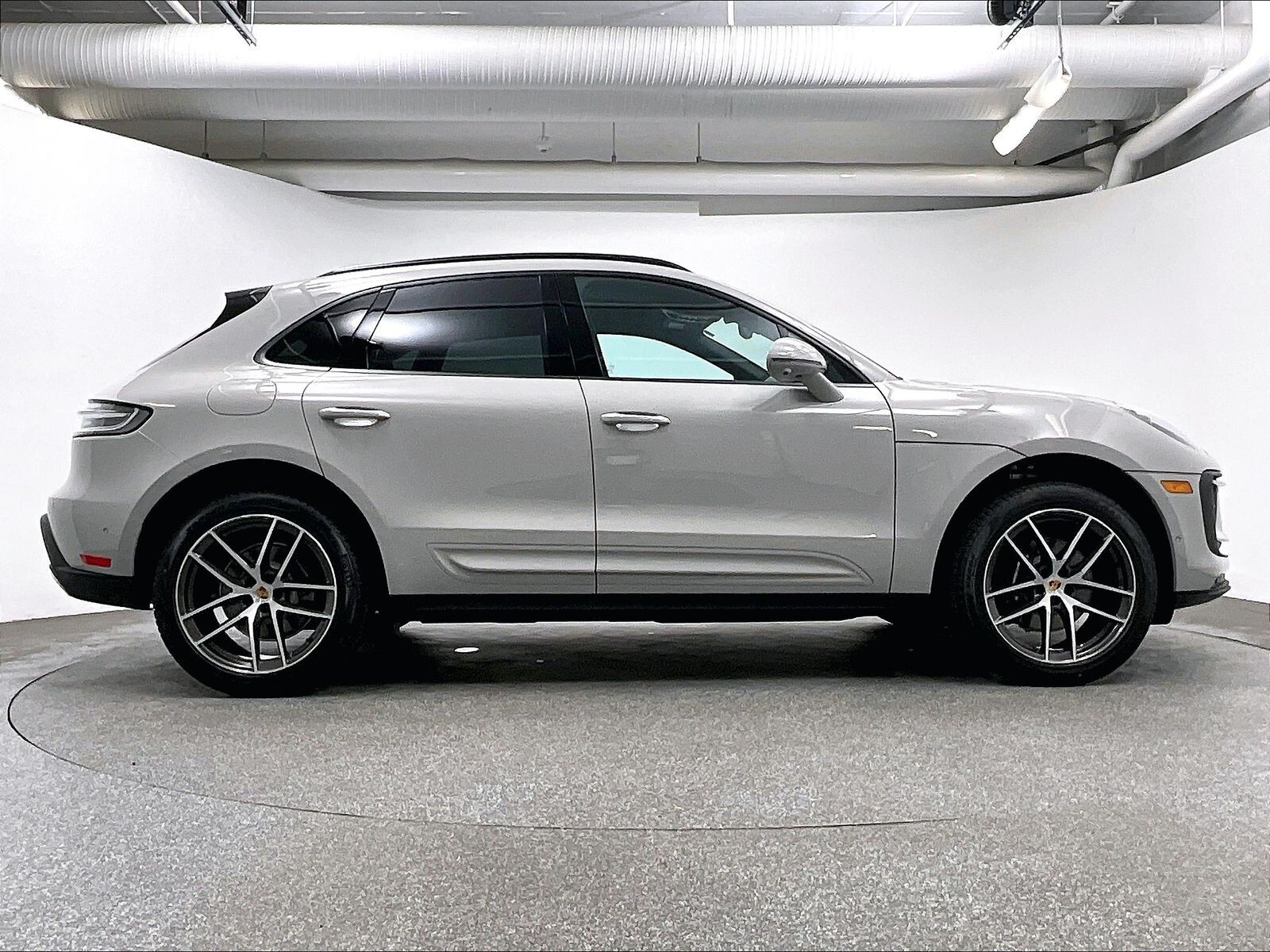 Porsche Macan 2025