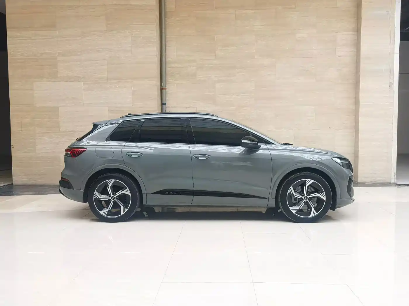 Audi Q4 e-tron 2023