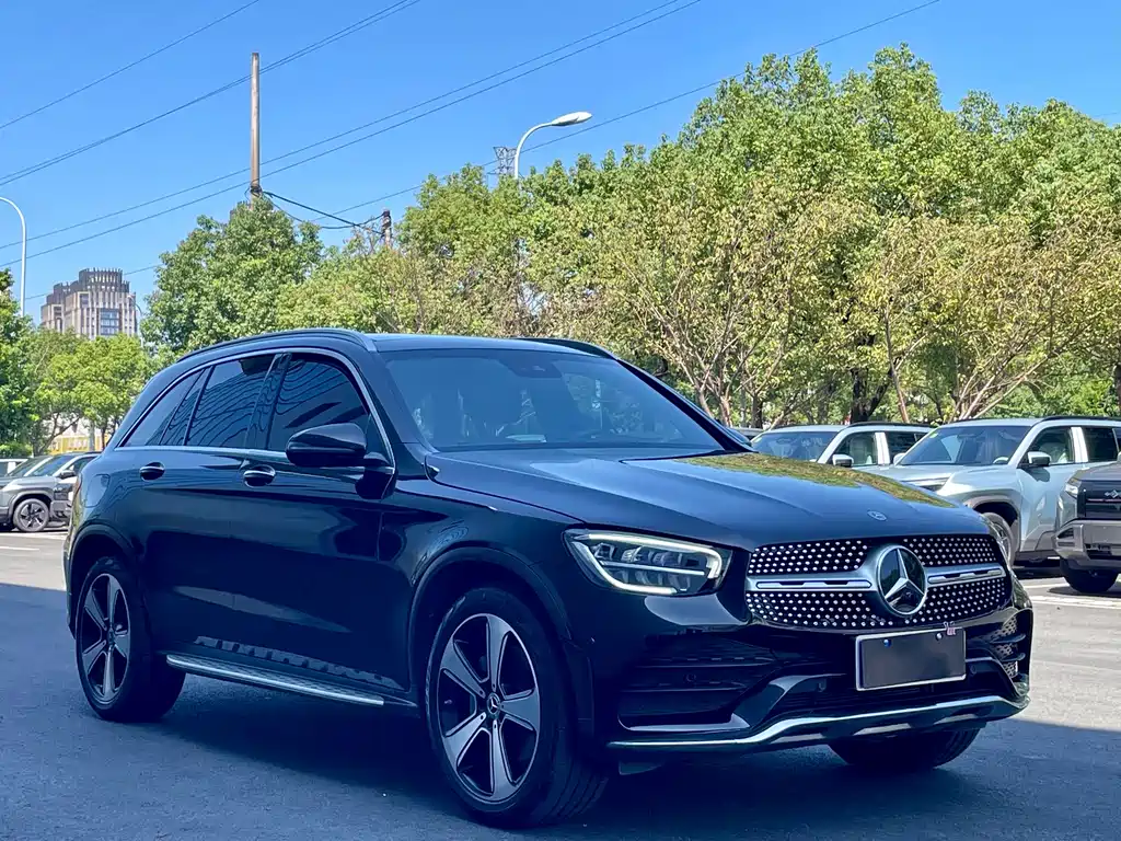 Mercedes-Benz GLC 2023