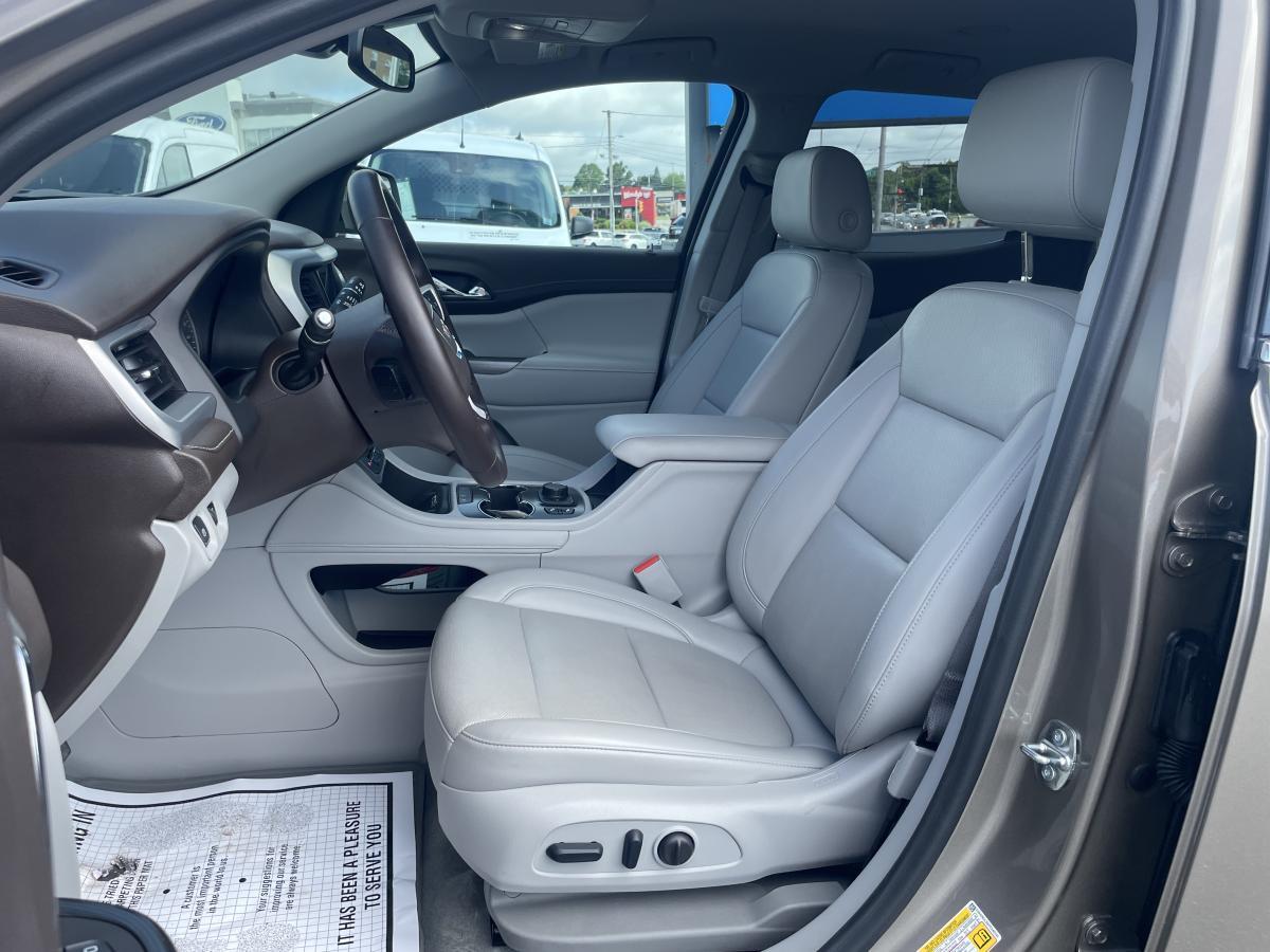 GMC Acadia 2023