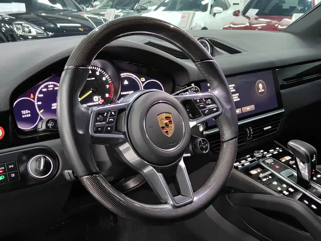 Porsche Cayenne 2022