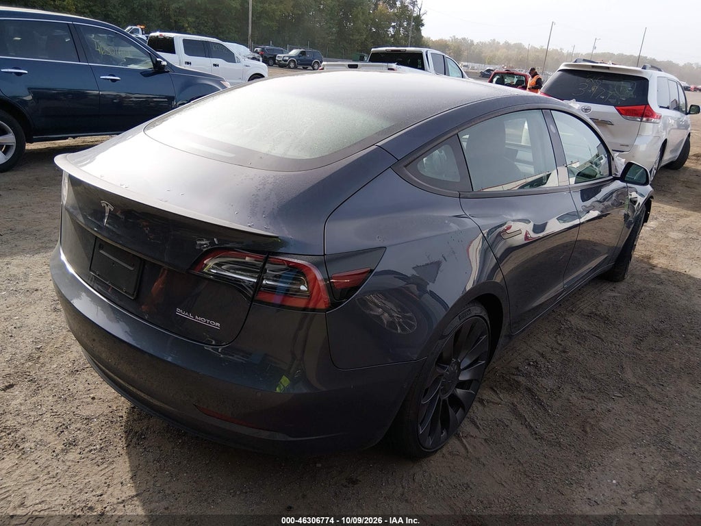 Tesla Model 3 2022