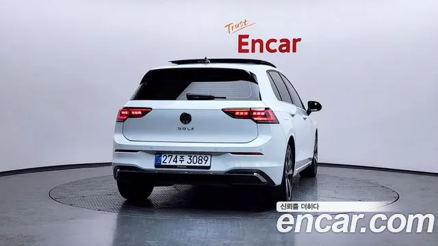 Volkswagen Golf 2025
