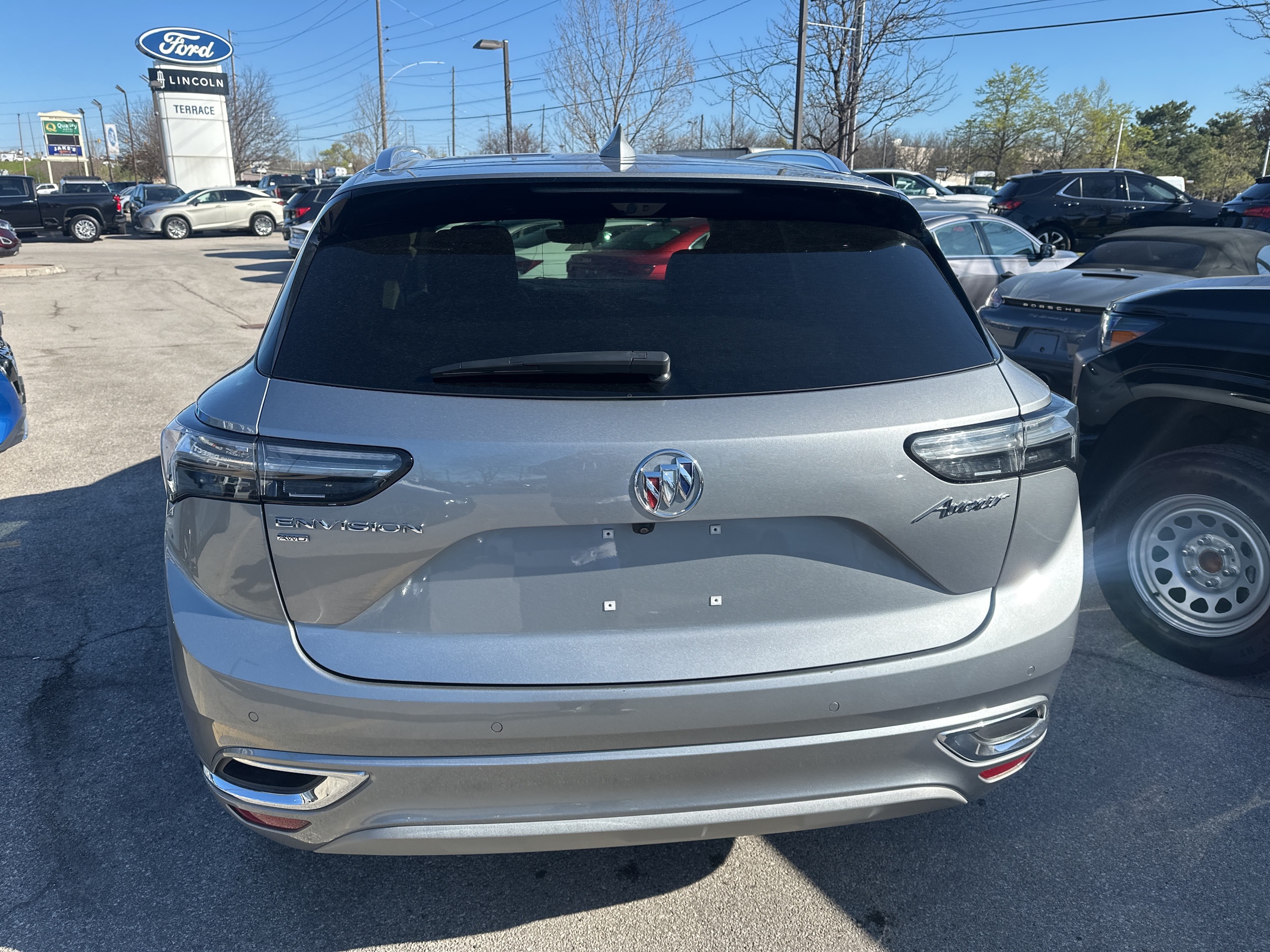 Buick Envision 2023
