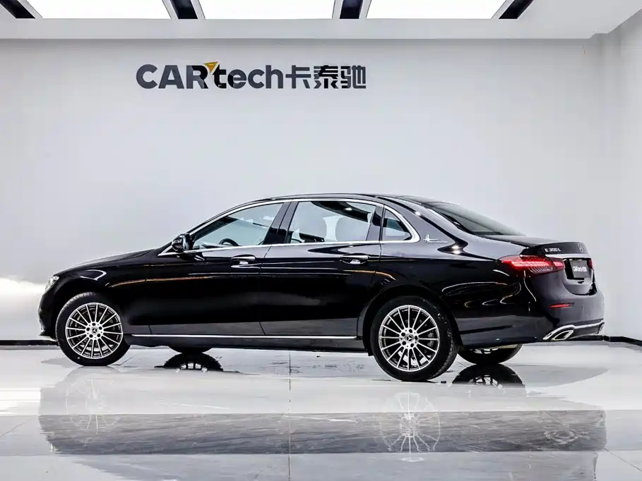 Mercedes-Benz E-Класс 2022