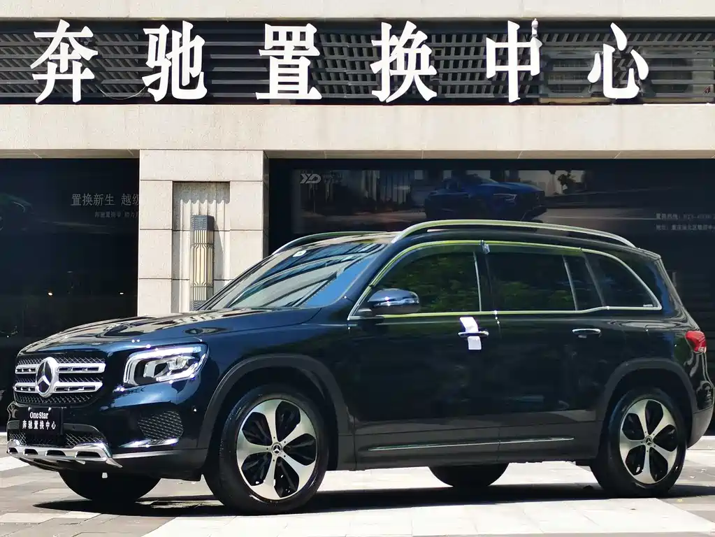 Mercedes-Benz GLB 2023