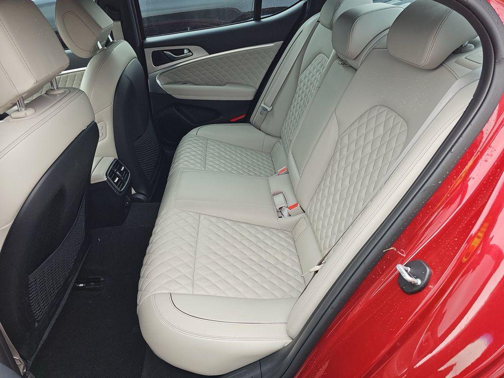 Genesis G70 2023