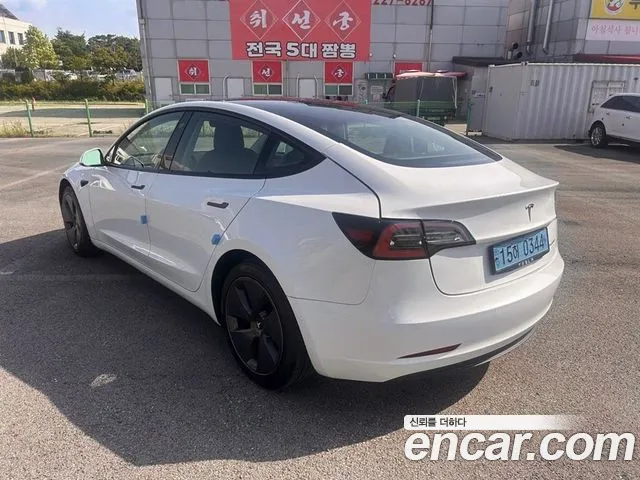 Tesla Model 3 2022