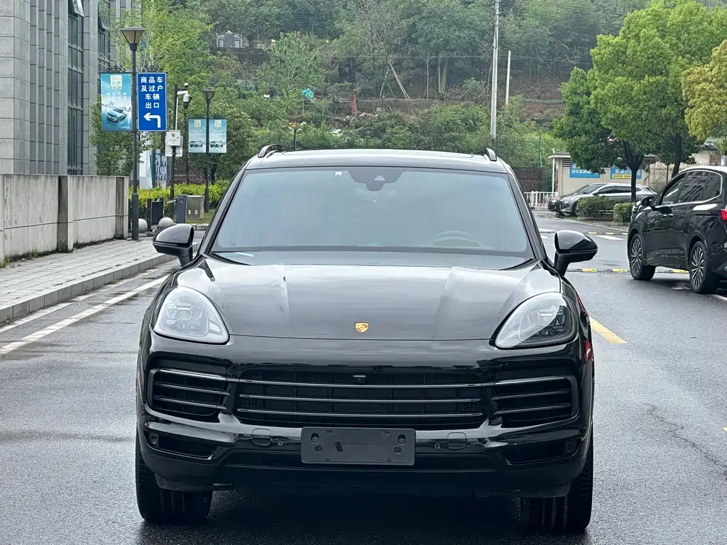 Porsche Cayenne 2023