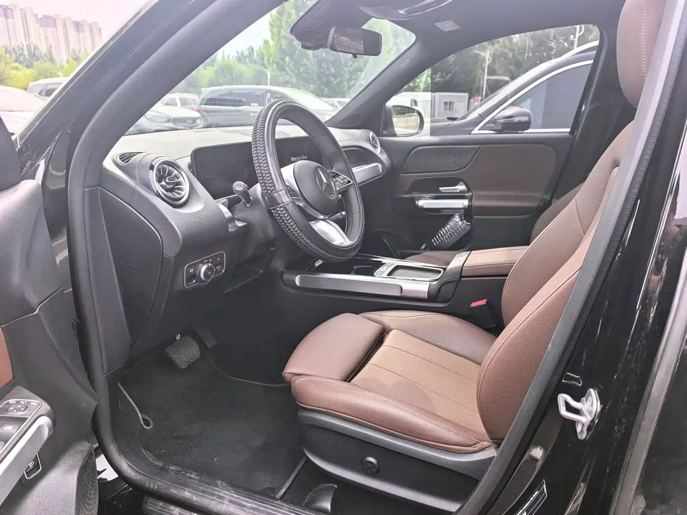 Mercedes-Benz GLB 2025